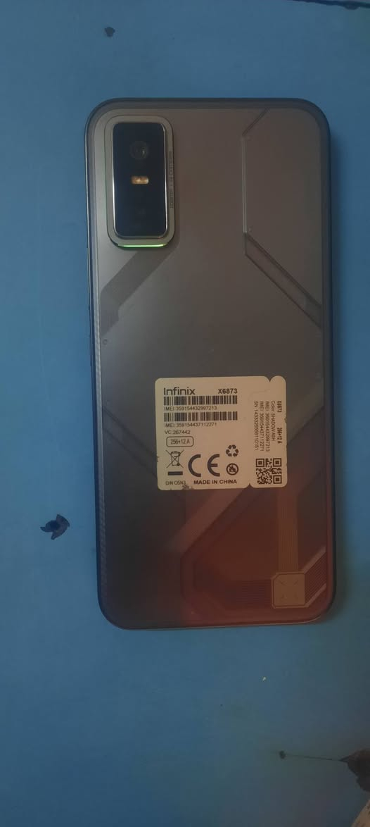 وحش العاب🔥🔥
انفكس GT 30 PRO 

بوبجي 120 فريم بطاريه 97 نضافه 99% غراضه كامله بس المبرد ماعندي 

سعر 380 قابل لتفواض 
واتساب ***********

نص مكتوب في الصور:
- صحة البطارية
- سعة البطارية القصوى
- %۹۷
- هذا يتعلق بسعة البطارية عندما كانت جديدة. كلما زادت القيمة، كلما طالت مدة عمر البطارية. البطاريات هي مكونات قابلة للاستهلاك. كيفية إطالة عمر البطارية
- حماية الشحن بالذكاء الاصطناعي
- من خلال التعلم من روتين الشحن الخاص بك، سيتم شحن البطارية مؤقتا بنسبة 80% أثناء الشحن طويل الأمد
- حماية الشحن المخصصة ⓘ
- عند الشحن لفترة طويلة، يمكنك ضبط مستوى الشحن الأقصى لتجنب ترك البطارية مشحونة بنسبة 100% لفترة طويلة
- مستوى الشحن الأقصى
- %۹۰
- %۹۵
- %۹۸
- %۱۰۰
- تذكير الشحن المخصص
- عندما يكون قيد التشغيل، يمكنك ضبط ما إذا كنت تريد شحن البطارية بالكامل في كل مرة تقوم فيها بتوصيل الشاحن.