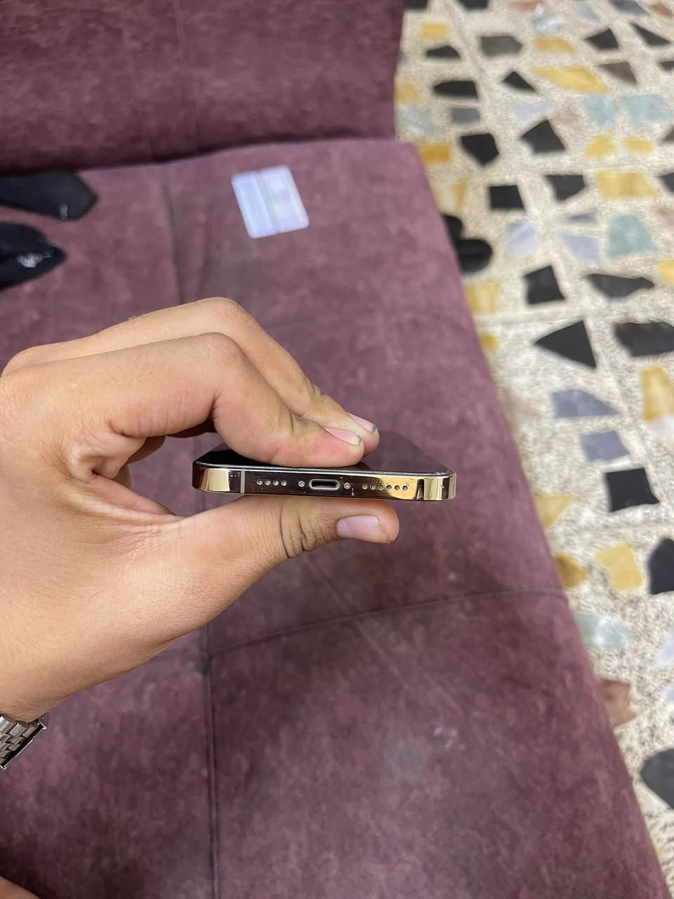 آيفون 12 برو ماكس • ٢٥٦ • مكسور ضهر