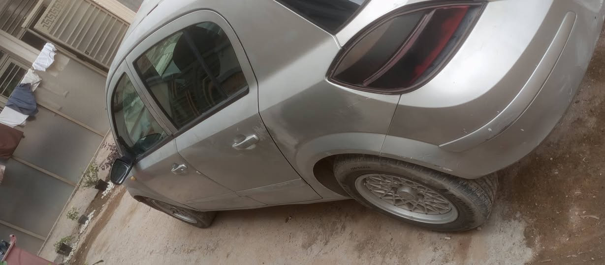 اوبل استرا • ٢٠٠٨ • رقم بغداد انكليزي