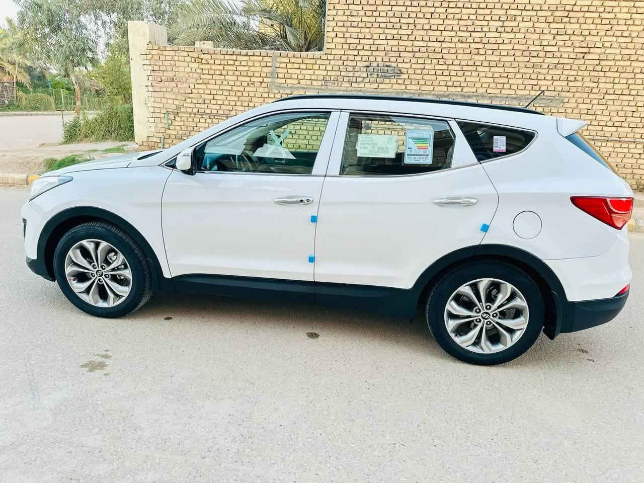 سلام عليكم سنتافي موديل 13 خليجي سياره بيه كفاله ماعده بيه ضربه بسيطه بل جنطه  سياره اخير من الله تبريد  حداديه تواير كله جديد سياره فول كلش خزن ميموري سياره 6 سلندر يعني سياره جديد بمعنه الكلامه هيه صور تحجي والحقيقه حلا بعد مكان ناصريه سعره 150 وبيه مجال رقم ***********
