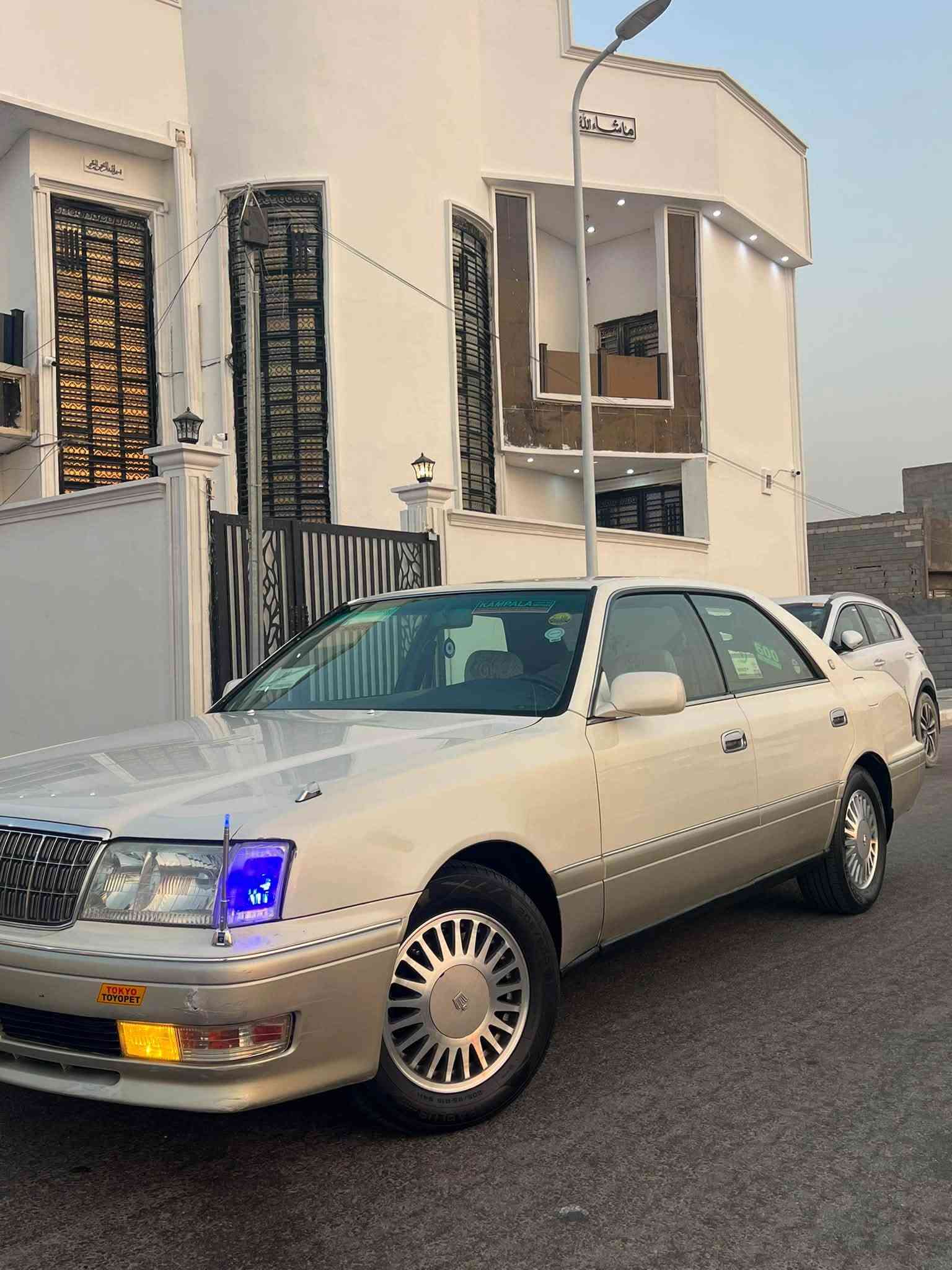 سلام عليكم رأس الثور 1997 كفاله كص ونقل الجثه والعيب الشرعي والضربه القويه مكينه وكير كفاله تبريد ثلج حداده جديده طخم تاير كهربائيات رقم بصره مشروع وطني تحويل ثاني يوم سنويه جديده 
السعر 99وبيه مجال للطيبن 
كرستال اصل شاصي 55 
العنوان البصره 
الرقم الهاتف ***********
