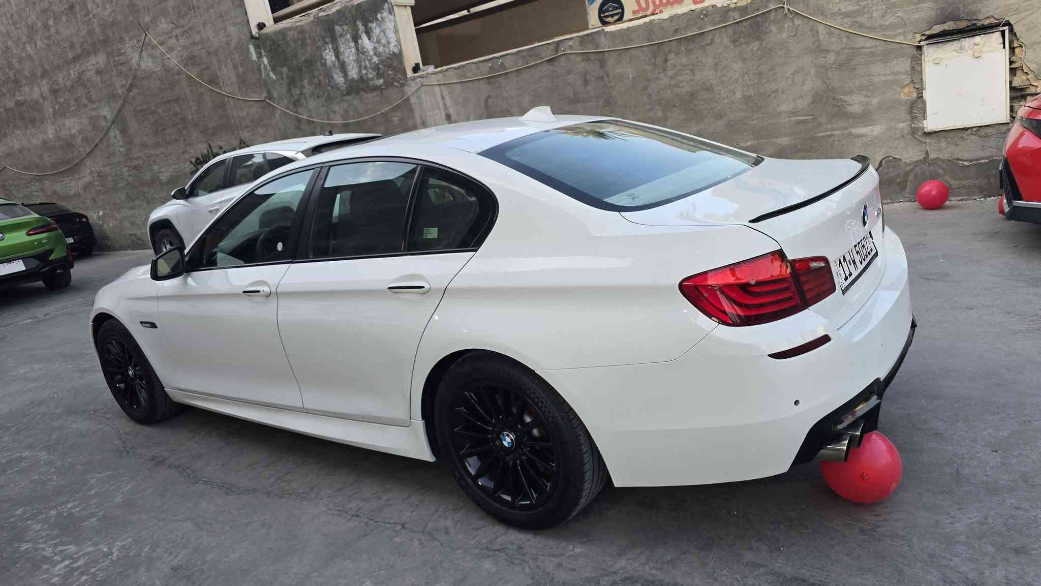 بي ام F10 حجم 535i كير محرك مكفول محرك 6v سلندر تخم تاير تبريد ثلج صدرها جديد سياره جاهزه من كلشي 
بيها فقط جاملغ صبغ السعر 145 مكاني بغداد 
الاستفسار ***********
