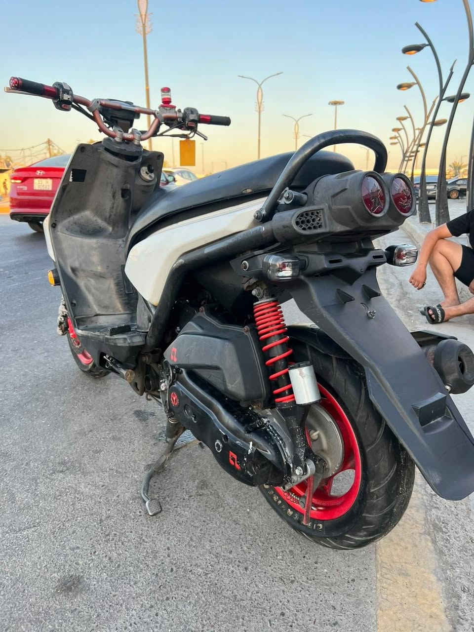 سكنس جبلي بلادي للبيع
بيها تزويد كرزي و كلج خلفي رياضي 

صار شهر من نازلة من الرمبة 

سعر 1450 و بيها مجال

***********
