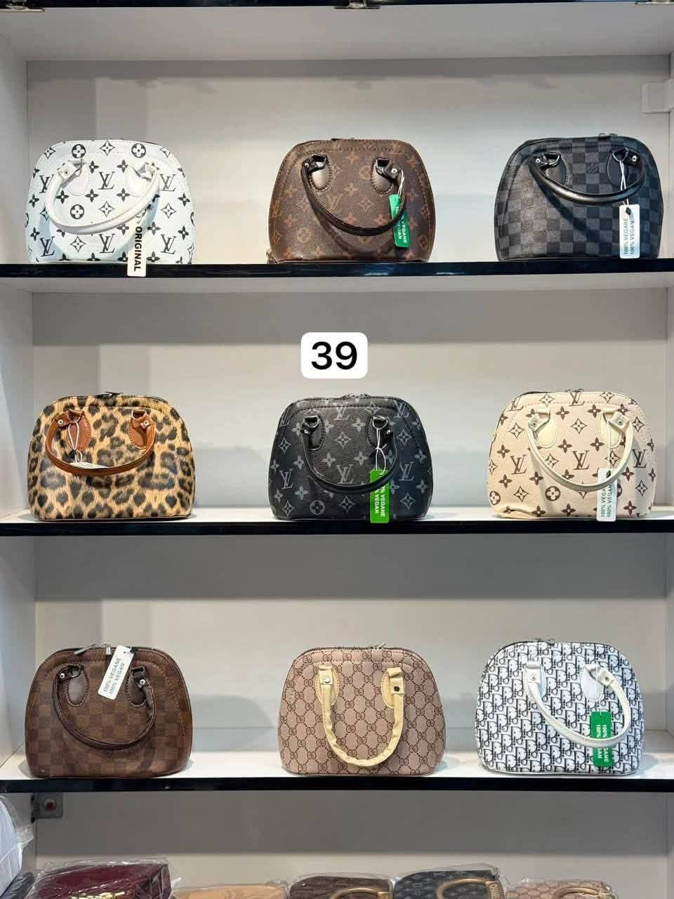 🌷 مرحباً زبائنا الكرام 🌷

الأسعار موضّحة داخل الصور 🛍️✨
للحجز والاستفسار، يرجى مراسلة الصفحة أو التواصل على الرقم:

📞 ***********

