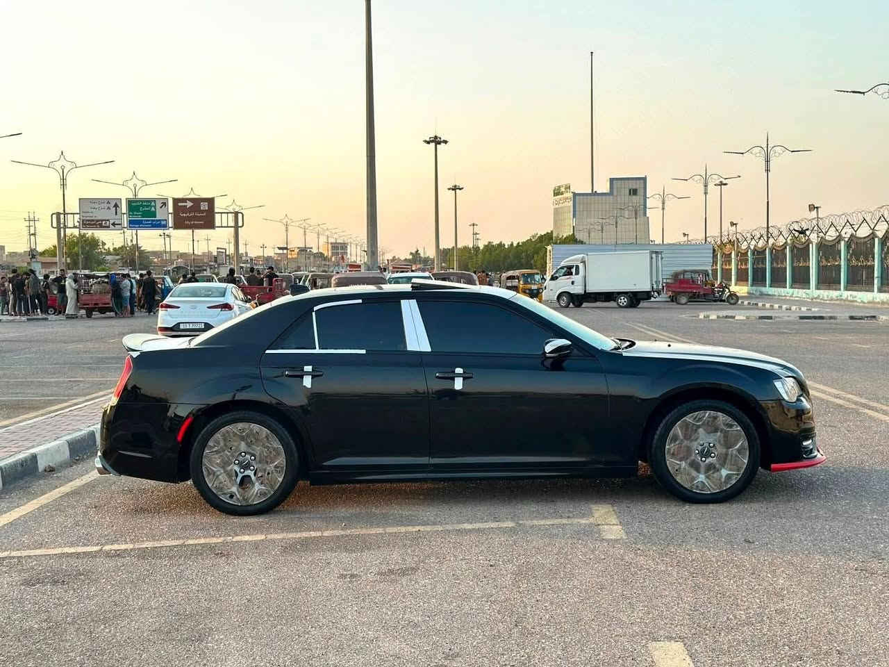 S Gold
لون اسود فول مواصفات  للأخير 

مراوس حسب  القناعه 
 قطعتين فقط صبغ جاملغ خلفي بدون ضربه وبنيد امبدل بدون ضربه وبدون ايربالك وبدون فتح كفاله 

#المواصفات :

▪️السيارة :– أوباما S Gold 

▪️الموديل : 2021

▪️المحرك : 8 سلندر 5700

▪️غرفة السيارة : كشنات جلد احمر حظن S

▪️قمارة بانوراما

▪️رادار امامي

▪️حساس امامي 

▪️حساس خلفي 

▪️حساسات ورادارات الاجتياز الجانبية

 (نقاط عمياء)

▪️شاشة كبيرة للتحكم في ايعازات السيارة

▪️كاميرا دوارة اصل

▪️بصمة 2 للابواب مع بصمة تشغيل وتشغيل عن بعد

▪️شفتات بالستيرن للتحكم بلكير العادي

▪️لايتات عالي وناصي مع حاجب LED

▪️تحكم فول كهرباء لكرسي السائق والراكب

▪️تبريد قطعتين امامي وخلفي

▪️تدفئة لكشنات المقدمة مع تدفئة ستيرن

▪️تحكم ستيرن جهتين بلوتوث وحاكية وكروس سرعة

▪️هيترات بالمرايا الجانبية

▪️سستم صوت ALPINE

▪️دمام في الجنطة

▪️نظام ABS مانع انزلاق

▪️منافذ USB امامي وخلفي

▪️السيارة جديده 

 السعر 245  او مراوس بااقل 

 عنوان السيارة : ميـسان  

تفاصيل اكثر الاتصال على : ***********
