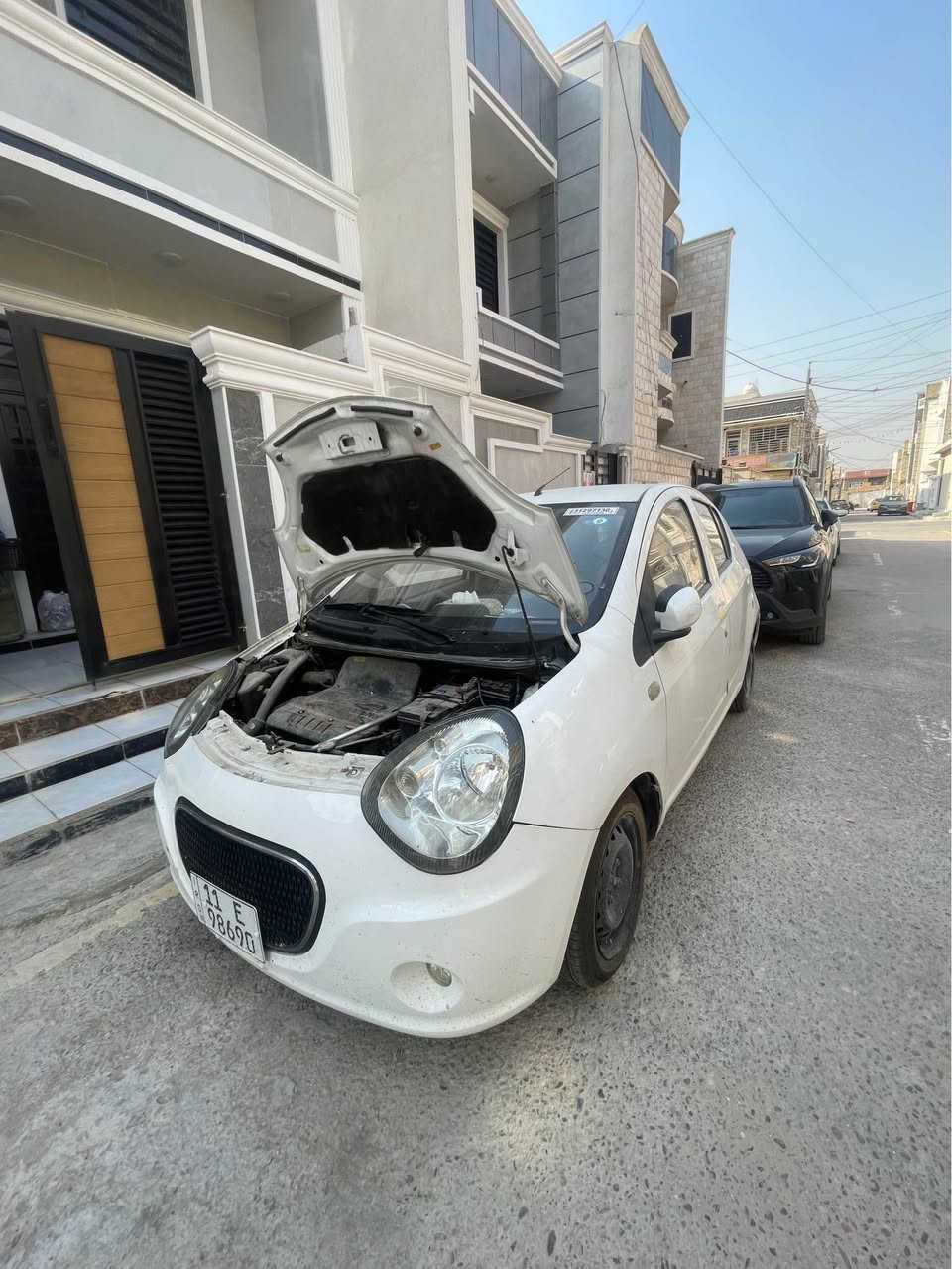جيلي باندا موديل ٢٠١٣ 
ماشية ٩٥ 
تبريد وتدفئة شغال 
مكينة وگير  على وضع الشركة 
بيهة ملاحظات بسيطة
رقم بغداد جديد وهزة جديدة 
استخدام مالك واحد 
المكان : بغداد الزعفرانية 
رقم الهاتف : *********** بغداد, العراق
