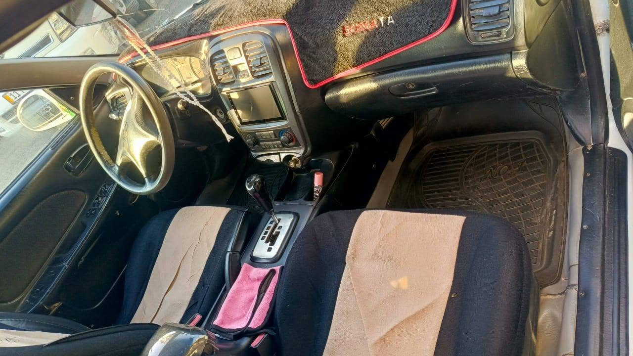 هونداي سوناتا 2002
للبيع صبغ عام معمره سياره جاهزه ماعدا التبريد 

رقم بغداد شرط التحويل 

سعر 55بيها مجال 

رقم هاتف ***********
