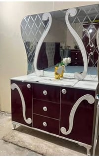 ميز تواليت ومجرات 80مكاني  بلعامريه 07840097846