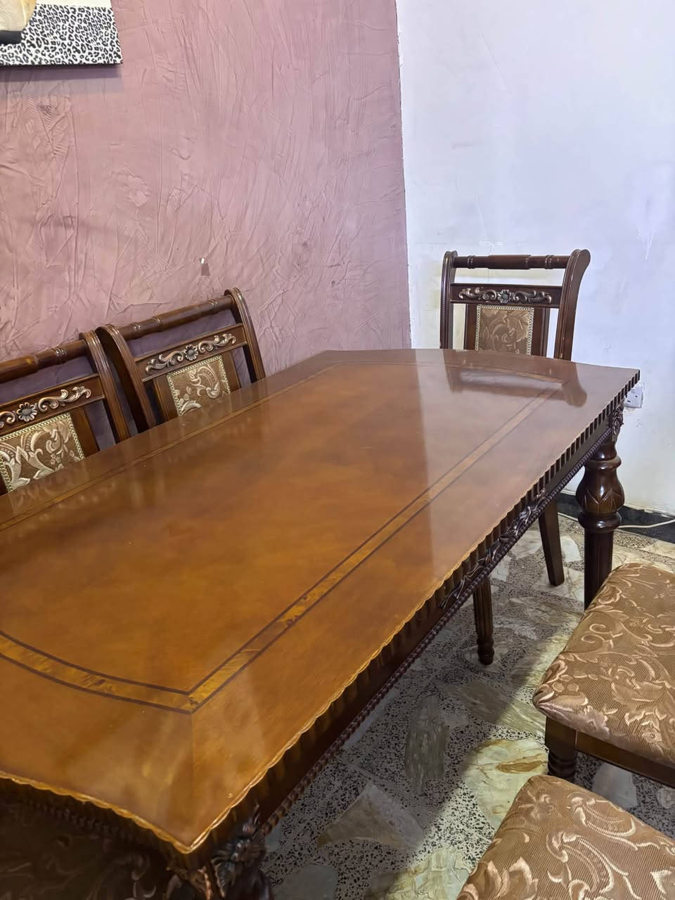 غراض منزلية • نظيفة جدا • للبيع