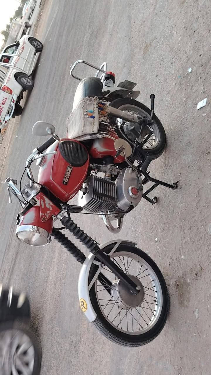 السلام عليكم ماطور MZ 81 مكفوله من كلشي فقط لحيم خشم الماطور سايز٣ للتواصل ***********
