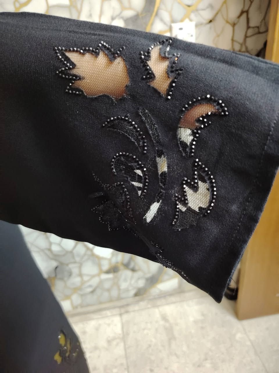 عبي أخت الجديده باله نضيف جدد السعر 25 يوجد توصيل الاستفسار ع رقم *********** الوزن تلبس لحد وزن 80 وتلبس لحد طول 170
