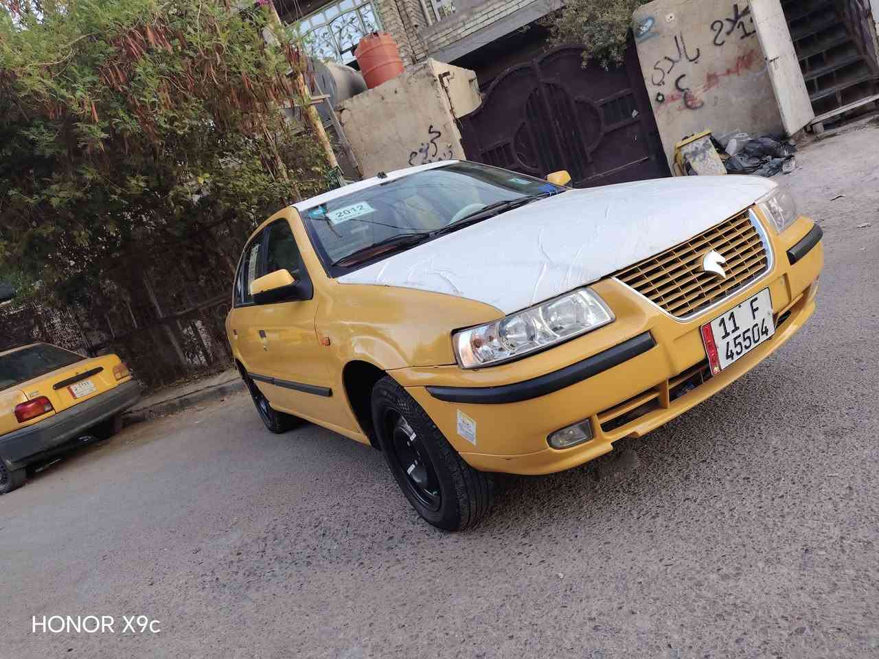 سلام عليكم شباب سمند موديل 2012 رقم بغداد دولي مصفره هيئه وغرامات  سنويه 2031شرط تحويل مكينه وكير خير من الله صدر امامي خلفي نضيف تخم تاير نضيف داخل كلش نضيف مدوشمه كاعيه جلد سياره بيه صبغ شويه بل جاملغ المامي فقط تكم لغود شواصي حوض مكفولات اخوان هواي صورهه مال اليوم وهاي تفاصيل سياره سعرهه 29 وبيه مجال بسيط اليحب يتصل هذه رقمي *********** مكاني بغداد العبيدي قرب البانزين خانه مال عبيدي
