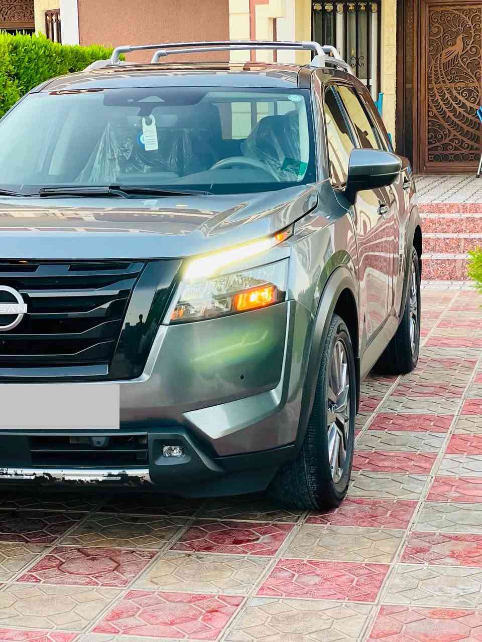السلام عليكم للبيع :
نيسان باثفايندر 2024 SL Plus Vip

رقم اربيل سنوية تنتهي 2030 

تعتبر zero ماشية 19 الف فقط .. 

السيارة نظيفة جداً ( كلين ضررها دعاميه اماميه فقط  بدون دواخل ).  رقم الشاصي مرفق بالمنشور 

‎🔥 (SL Plus VIP )فول مواصفات 

أنظمة القيادة:
 (ايكو-نورمال-سبورت )

- هاند بريك إلكتروني
- Auto Start / Stop

أنظمة الأمان:

- رادار أمامي (تحذير + الحفاظ على المسار)
- رادارات جانبية (نقاط عمياء)
- رادار خلفي
- حساسات أمامية + خلفية
- كاميرات 360°
- مانع انزلاق + ABS
- نظام الثبات الإلكتروني

التحكمات :
- تحكم كهربائي للمقاعد
- مقاعد تدفئة
- ستيرن تدفئة
- تبريد/تكييف ثلاثي (3 Zone) ثلاث قطع 
- بصمة تشغيل + بصمة 4 أبواب
- تشغيل عن بعد

الإضافات:
- فتحة سقف بانوراما
- قبق جنطة كهربائي. 
- إنارة LED أمامية وخلفية
✨ سيارة استخدام خفيف، جاهزة وما تحتاج شي 

العنوان : صلاح الدين / قصاء العلم 

اي استفسار اخر اتصل : ***********
