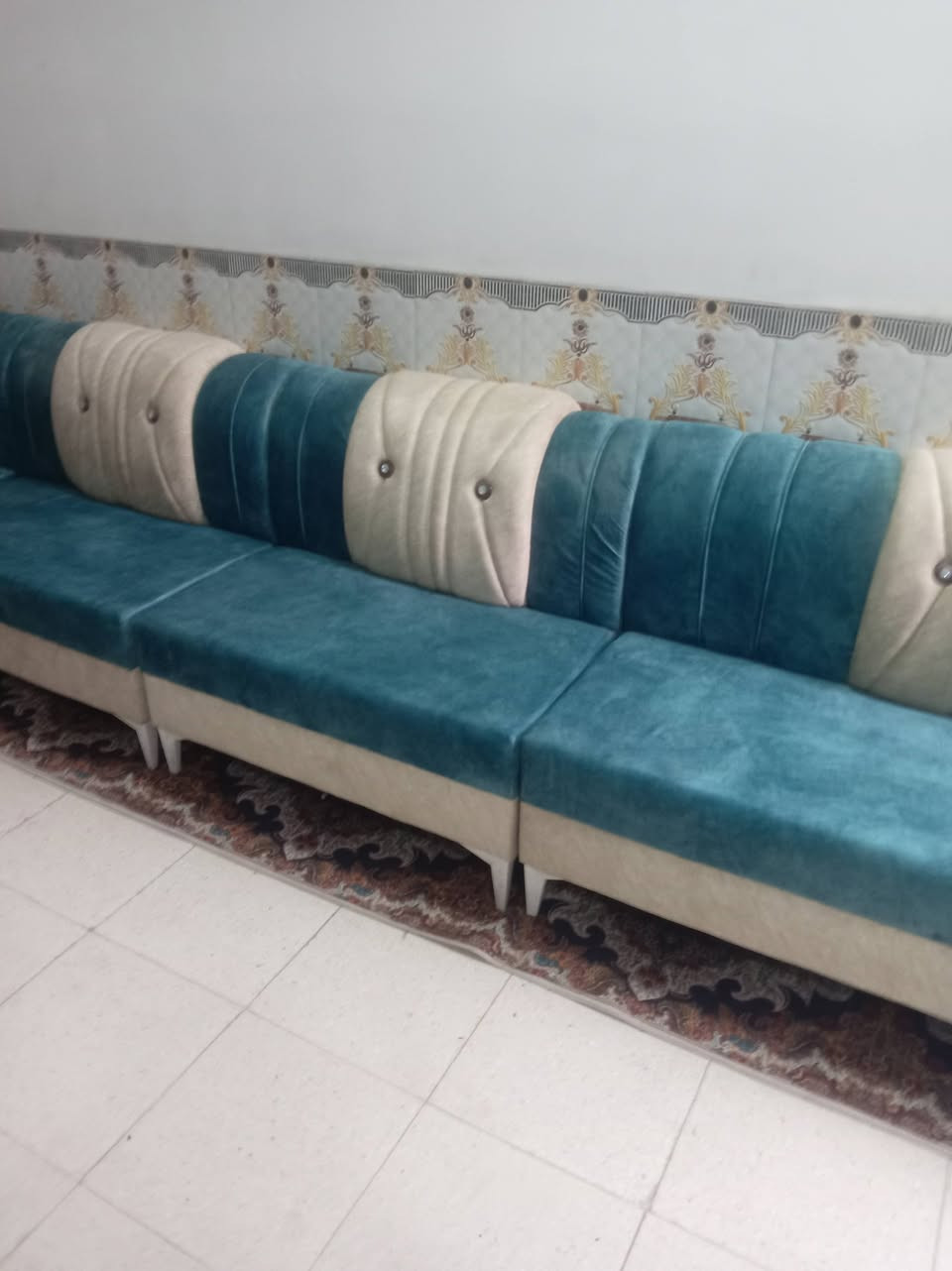 ديوان ١١ نفر • بلوك أسود • جديد