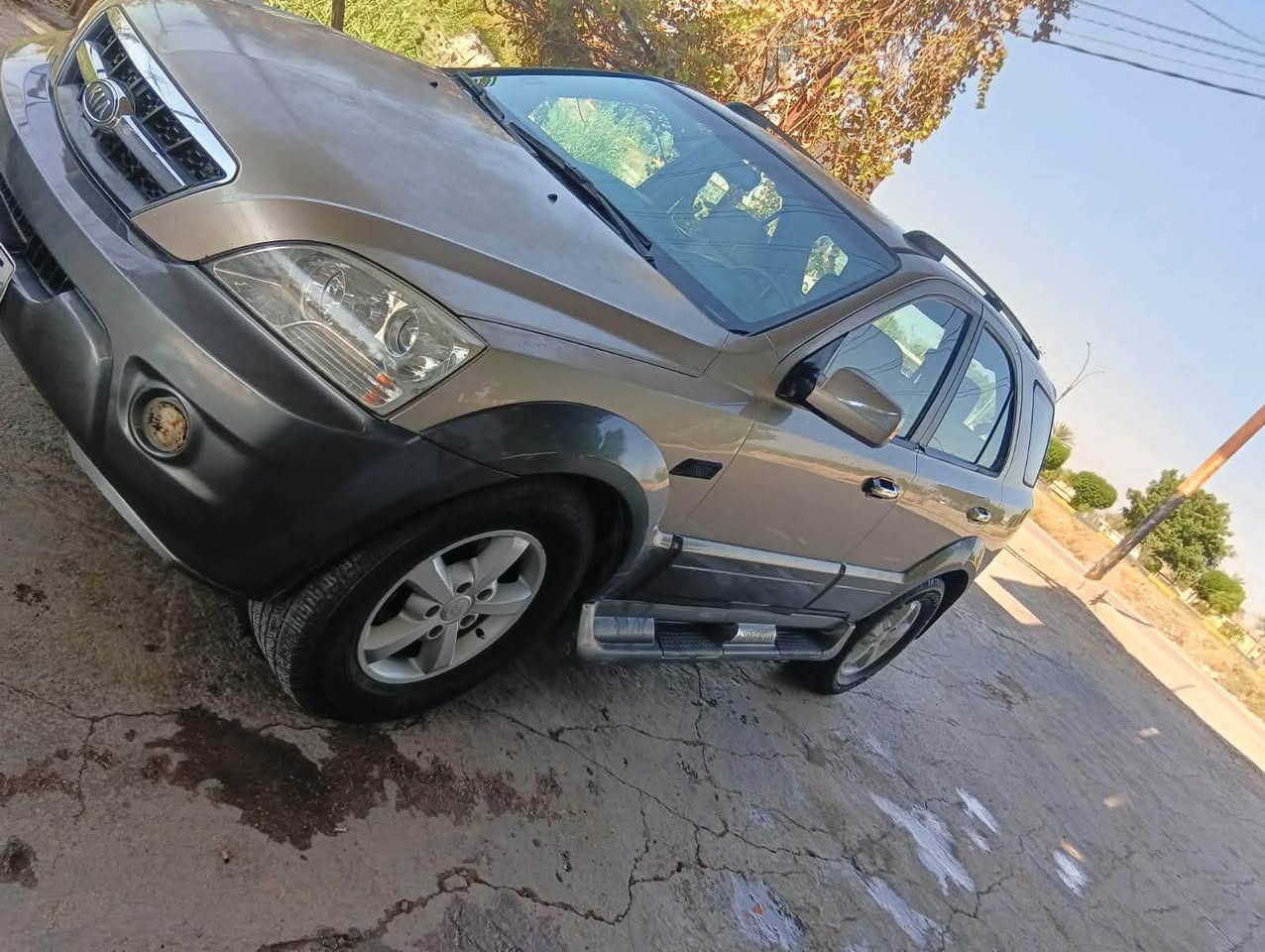 السلام عليكم سورنتا 2009 خليجي مكفوله كفاله عامه من الصبغ او التبديل محرك 6 مكفول كير حداديه تبريد كله جديد تحويل مباشر مكان السياره كربلاء السعر 80 وبيها مجال قليل رقم ***********
