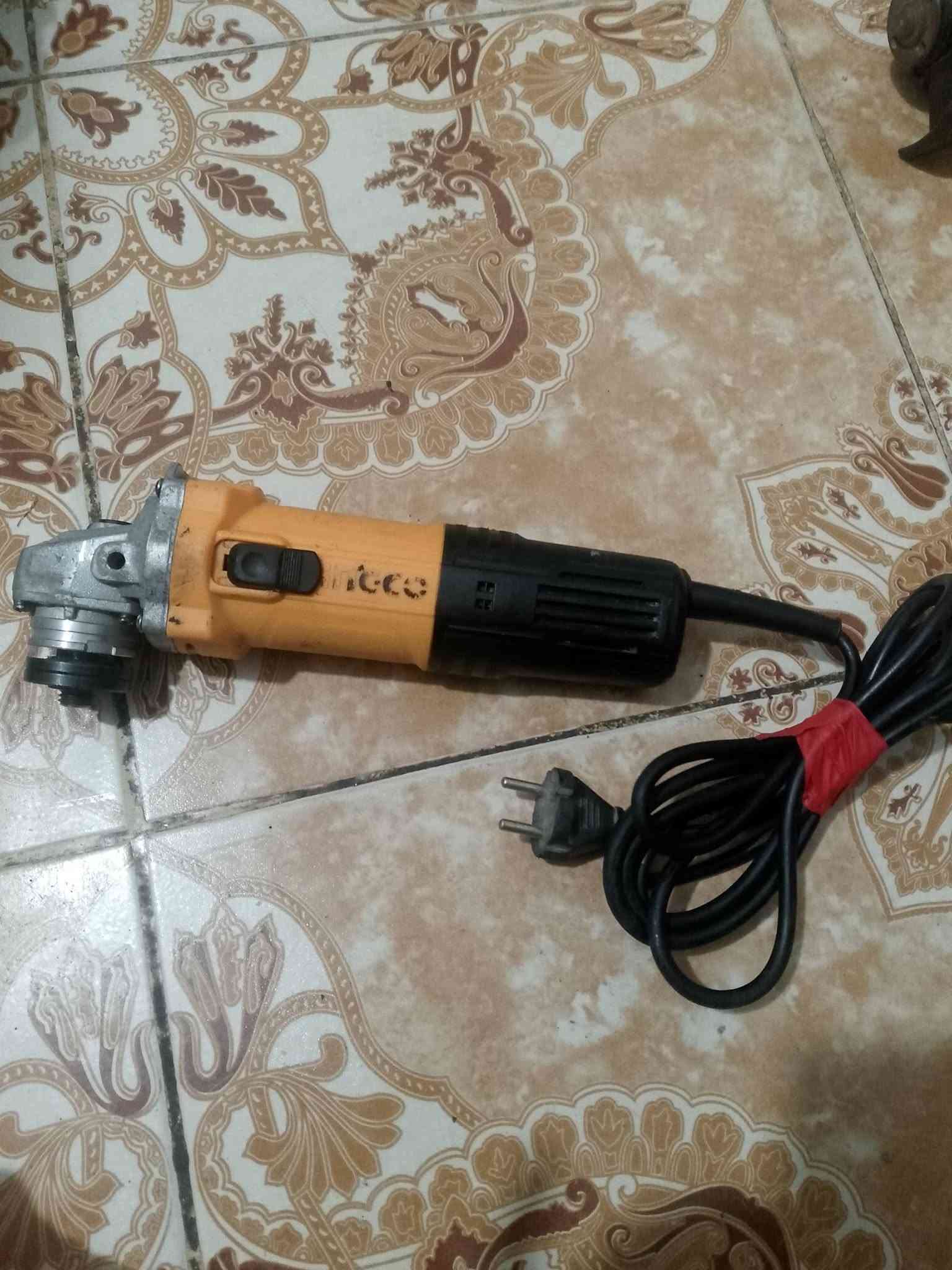 متوفر • واتساب • بالخدمة