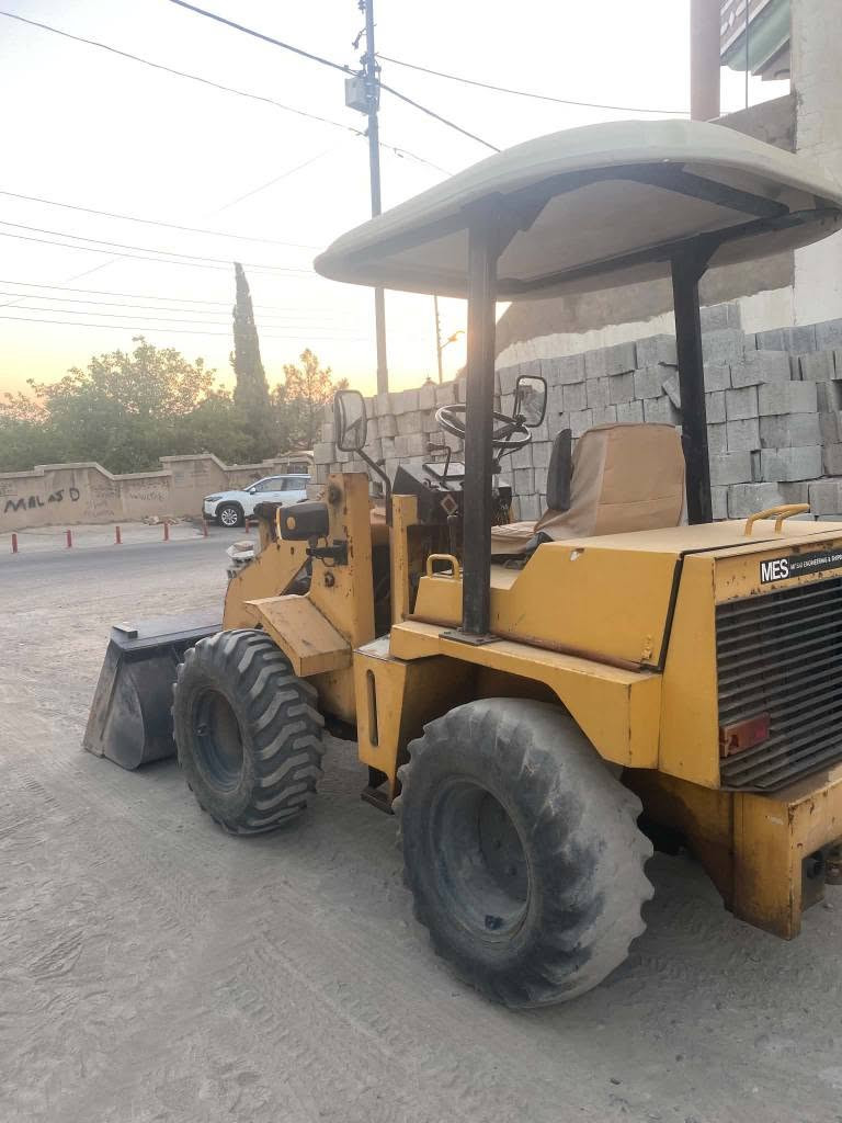 شوفل يابانى حجم ٣٠ بو فروشتن بةشةرتى گير مكينة أكسل زور باكة هيچى دةست كارى نةكراوة 
سيعرى ٨٥$
*********** السليمانية, العراق
