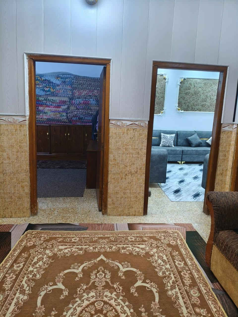 بيت للبيع طابو زراعي سند 25
⭕️ دارسكن للبيع_طابوزراعي سند 25
⭕️الموقع /حله بابل //  شارع 80جهة كربلاء القبه الذهبيه
⭕️بيت للبيع طابقين طابق ارضي طابق ثاني باب خارجيه
⭕️ المساحة(200)مترالواجه (10ونص✖️النزال20)متر
⭕️البيت الطابق الثاني سندويج بس عمل حلو وراقي
⭕البيت بناء ومكان درجة الأولى كافة الخدمات
الاستفسار على رقم ***********
