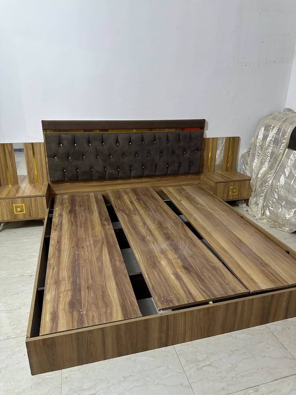 السلام عليكم غرفه للبيع نظيفه اخت الجديده السعر ٤٥٠ بيها مجال للاستفسار اتصل على الرقم *********** مكانها حي العباس
