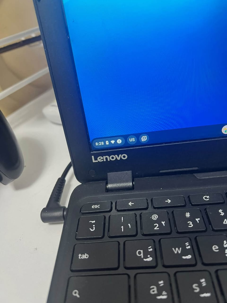 لابتوب Lenovo N23
مخصص للدراسه والبرامج البسيطه 
بيه كامره قلابه ومايك 
يدعم اللمس (يعني شاشته تج )
نضام أندرويد 
بطاريته تتحمل 6 ساعات تقريباً وجداً 
لابتوب ويصير ايباد هم 
مناسبه سعرها 60الف 
للتواصل خاص او ***********
