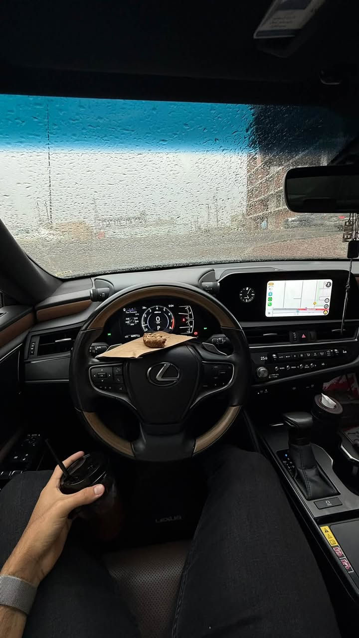 لكزس ES350 • ٢٠٢٣ • رقم بغداد