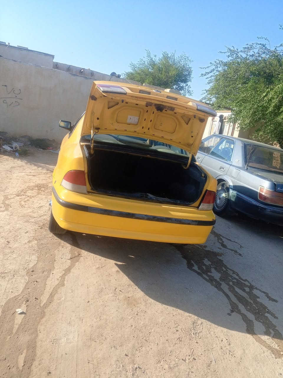 سمند 11 محرك بي صوت براص لاينقص ولايبخر براص فقط كير كير حلو حداديه تبريد خط وبحث مصفره هيئه وغرامات كهربائيات كله شغاله جام يصعد وينزل عالي ناصي اشاير تيارات 90%ب رقم انكليزي.  بسمي مكاني ناصريه الغراف ***********
