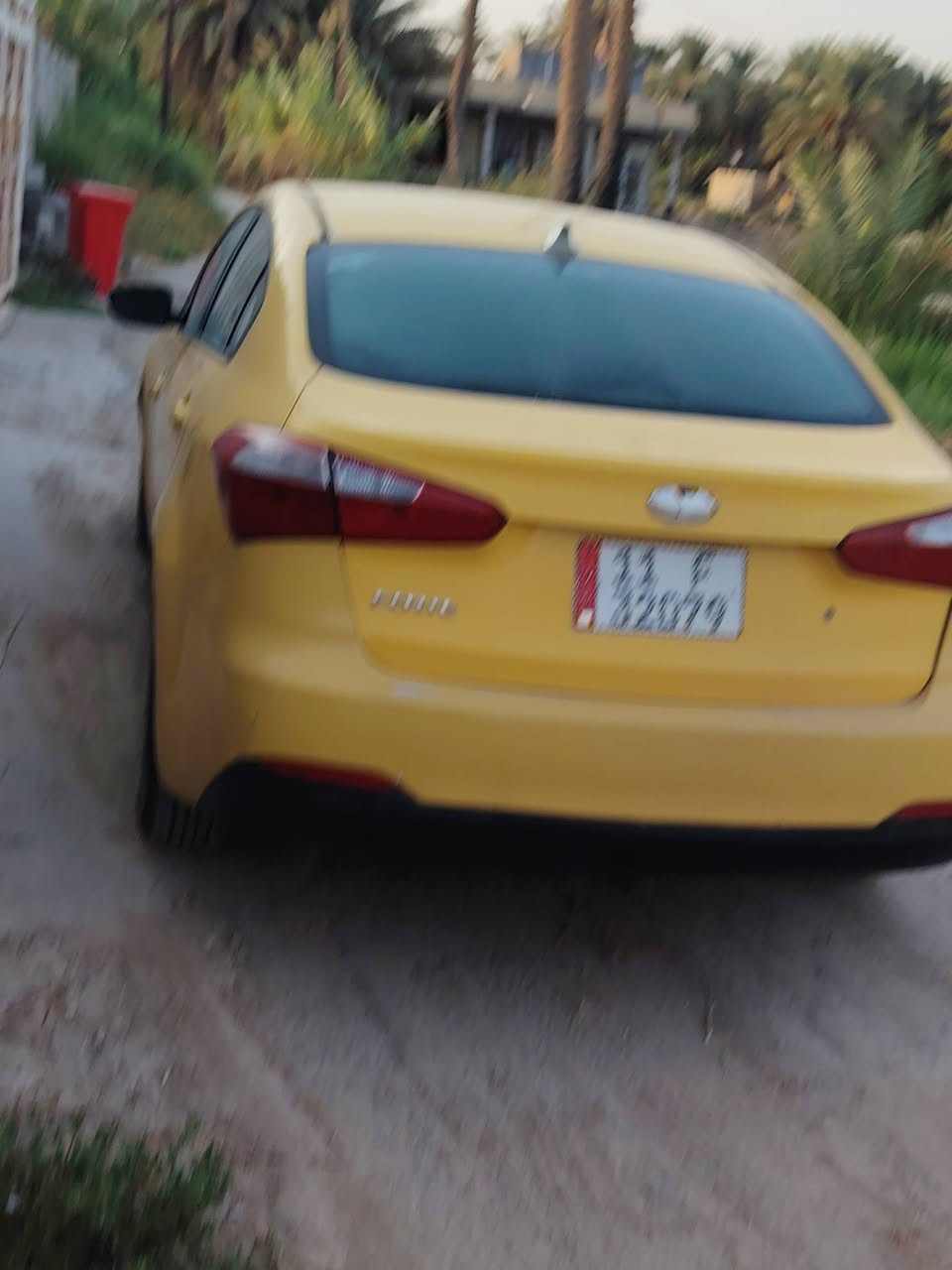 السلام عليكم 
فورتي ١٤ بغداد بسمي مصفره هيئه وغرامه جاهزه مال جناي بيع أو مراوس بكياا حمل السعر ٩٠ وبيه مجال مكاني حله قرب سيطره الاثار

***********
