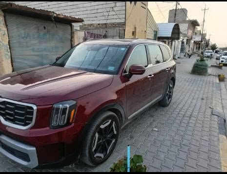 مكلف بالنشر مكان السيارة كربلاء 
للبيع كيا تيلورايد موديل ٢٠٢٣ واراد امريكي فول مواصفات فتحة وحدة ايرباك سليم مكفولة من دواخل بيه جاملغين وشوية بالباب رقم كربلاء بأسمنة شاشة ديجيتال حساسات رادارات كشنات جلد ٣ قطع تبريد فول مواصفات 
السعر ٢٦٥ وبيه مجال صور الحادث مرفقة بالمنشور 
للتواصل *********** كربلاء حي العسكري
