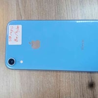 ايفون XR بطارية 80% ذاكرة 128 جهاز نضيف جدا فقط مبدل بورد وباقي كله قط...