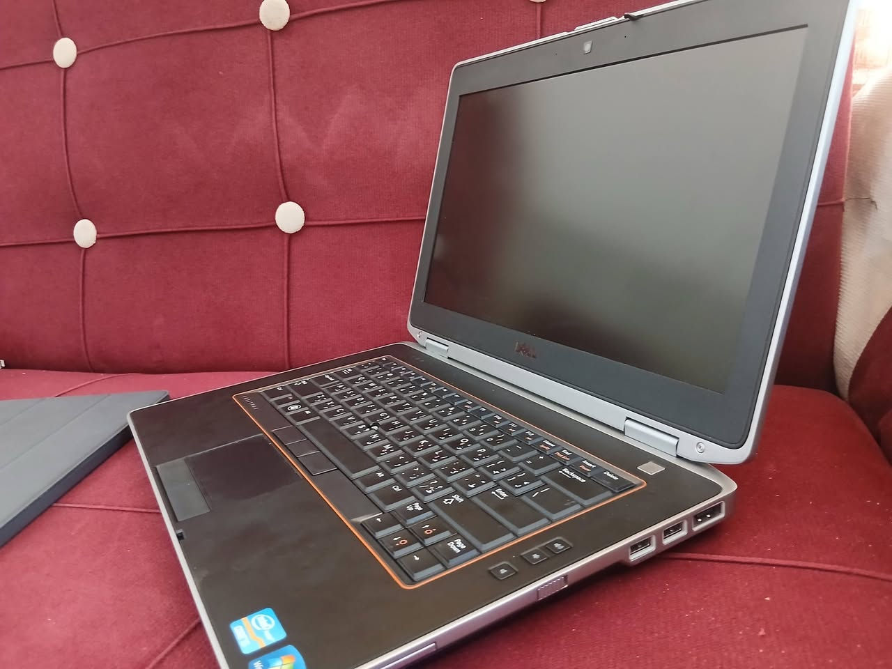 ديل • كور i5 • رام ٤ جيجا