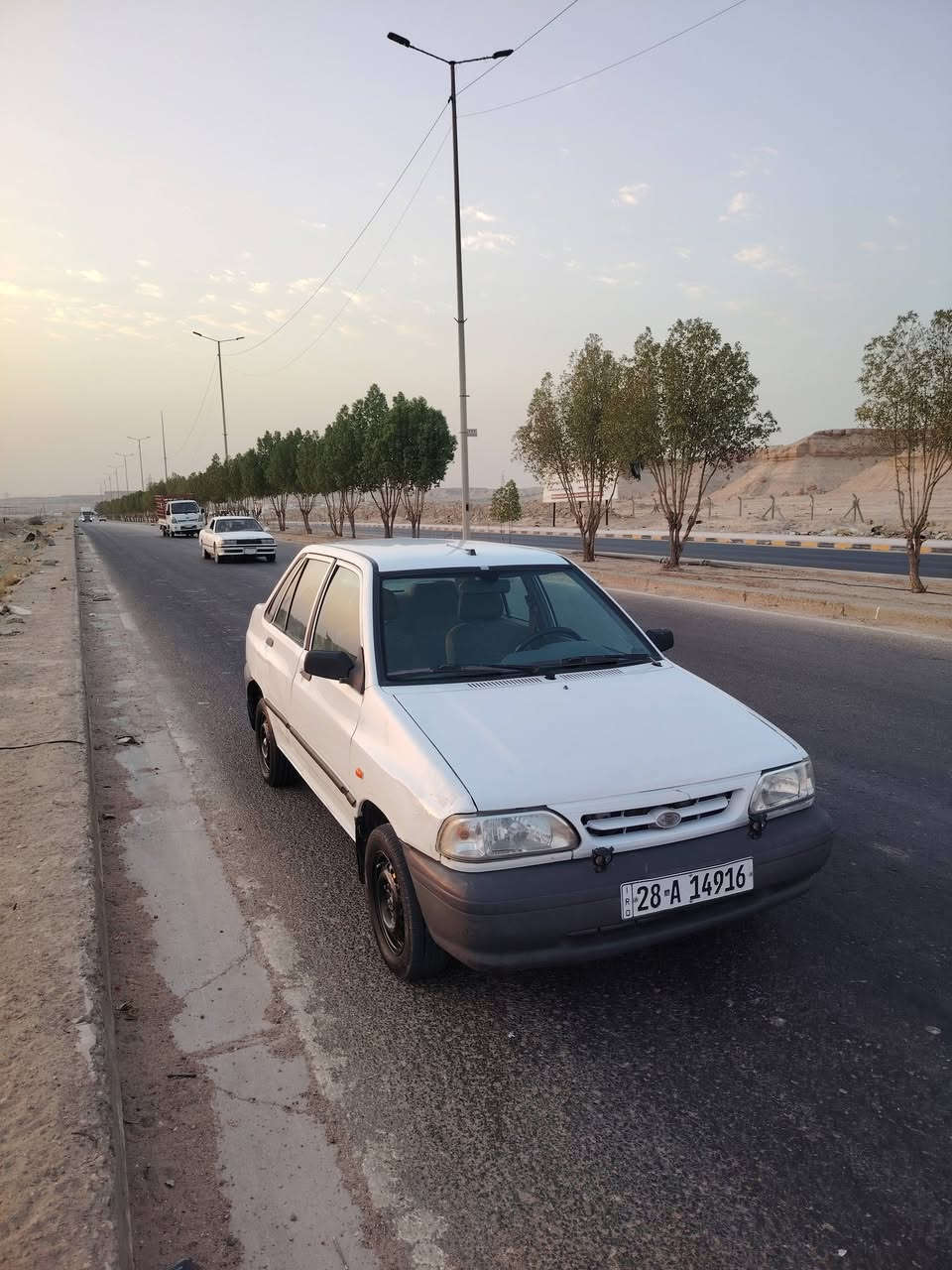 سلام عليكم البيع سايبه موديل 12 سياره حلوه بيها خيط بخار مكان نجف حي الشرط ***********
