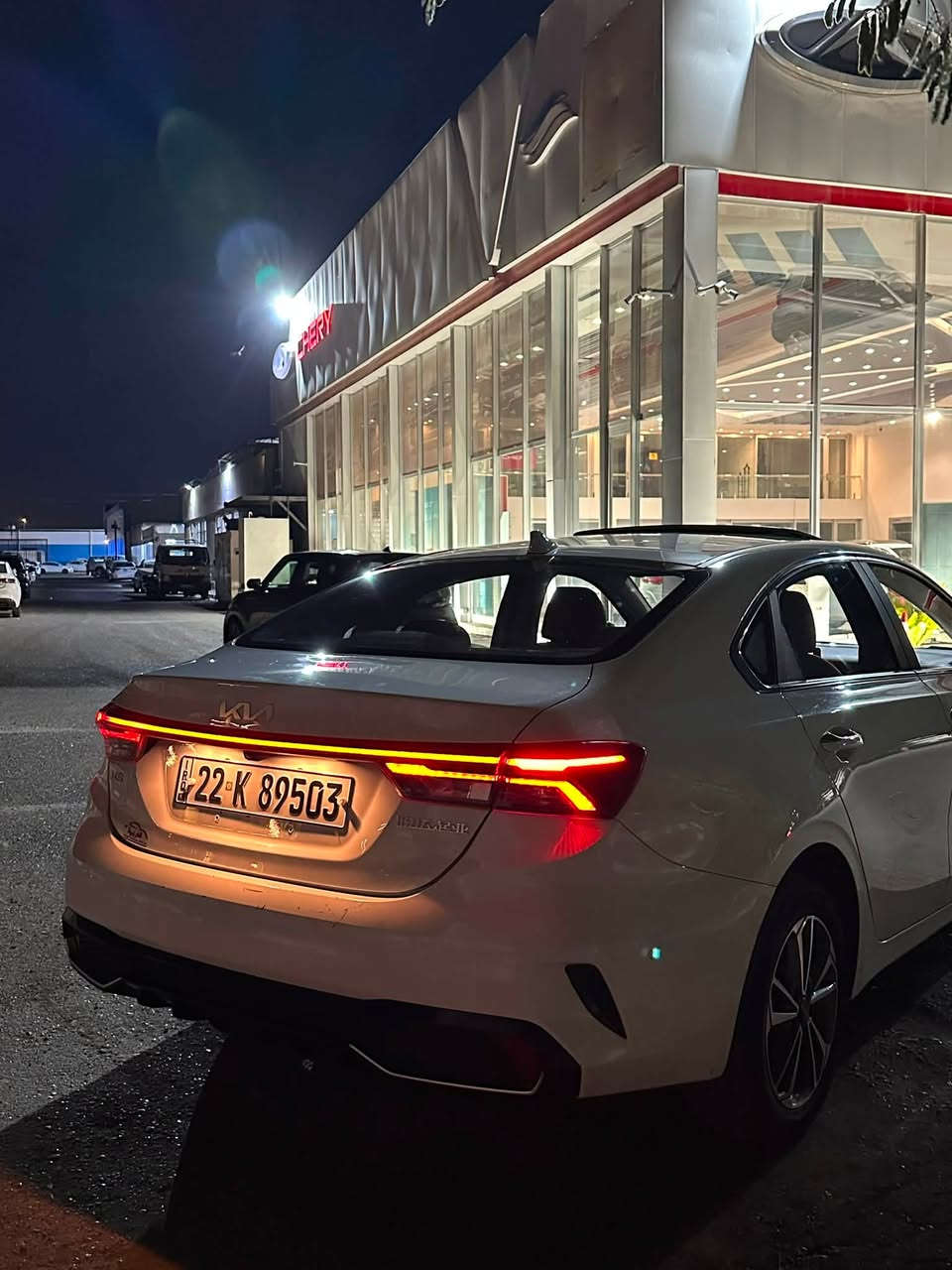 السلام عليكم كيا k3 للبيع 2022مكفوله كفاله عامه ماشيه 33.000km. فتحه وبصمه وجلد السياره جديده رقم اربيل باسمي مكانها بغداد للاستفسار ***********
