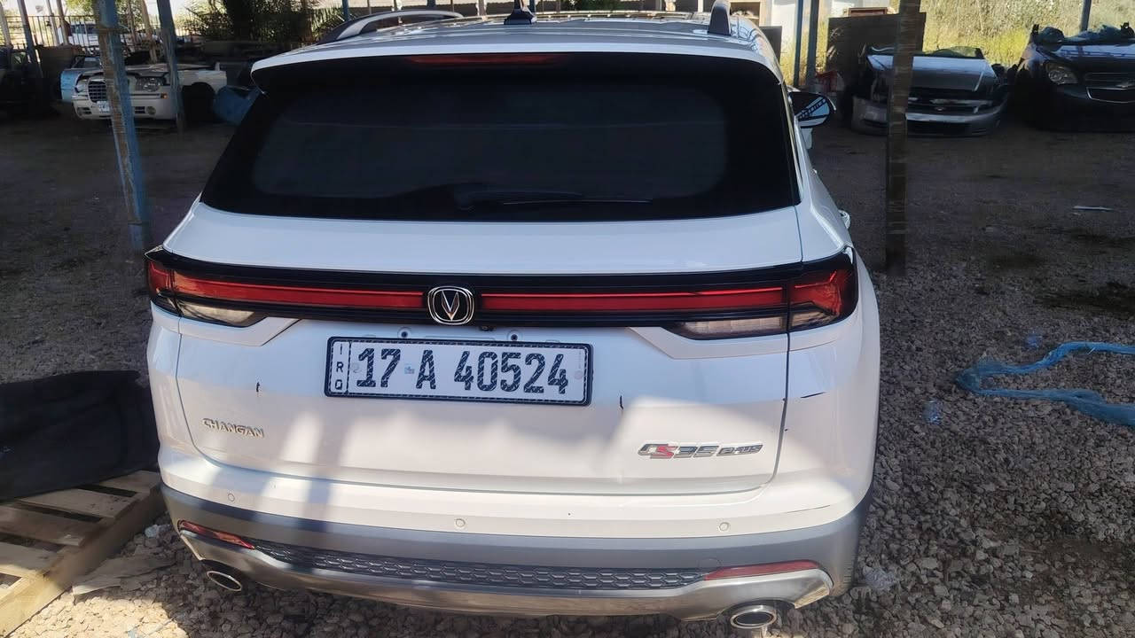 🚗 شانجان CS35 بلس – خليجي دخول امارات يعني مو شركه أعلى فئة | موديل 2024 🚗
✅ تحويل مباشر وباسم المشتري

📍 الموقع: السماوة - رميثة

أبرز المواصفات:

✨ سقف بانوراما

✨ شاشات لمس

✨ صندوق كهربائي

✨ أزرار تحكم باللمس

✨ رادار + الحفاظ على المسار

✨ مقاعد كهربائية 

✨ قيادة ذاتية

✨ كاميرات 360°

✨ نظام كاميرات 3D

✨ كاميرات مرايا جانبية بدقة 4K

✨ حساسات 360°

✨ هاند بريك كهربائي (زر)

✨ إنارة LED أمامية وخلفية

✨ماشيه40

أنظمة الأمان:

✔️ نظام التحكم الإلكتروني بالثبات (ESP)

✔️ نظام مانع الانزلاق (TCS)

✔️ نظام منع انغلاق المكابح (ABS)

✔️ التوزيع الإلكتروني لقوة الفرامل (EBD)

✔️ نظام مراقبة ضغط الإطارات (TPMS)

✔️ التحذير عند مغادرة المسار

✔️ التحذير من الاصطدام الأمامي

✔️ نظام المساعدة عند صعود المرتفعات (HAC)

✔️ وسائد هوائية أمامية وجانبية

💵 السعر: 128 بيها مجال 

📞 للاستفسار والحجز:

*********** 

او المراسلة
