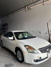 ٠• للبيع نيسان ألتيما S موديل 2009 • موديل: 2009 المواصفات:   ••تبريد ...