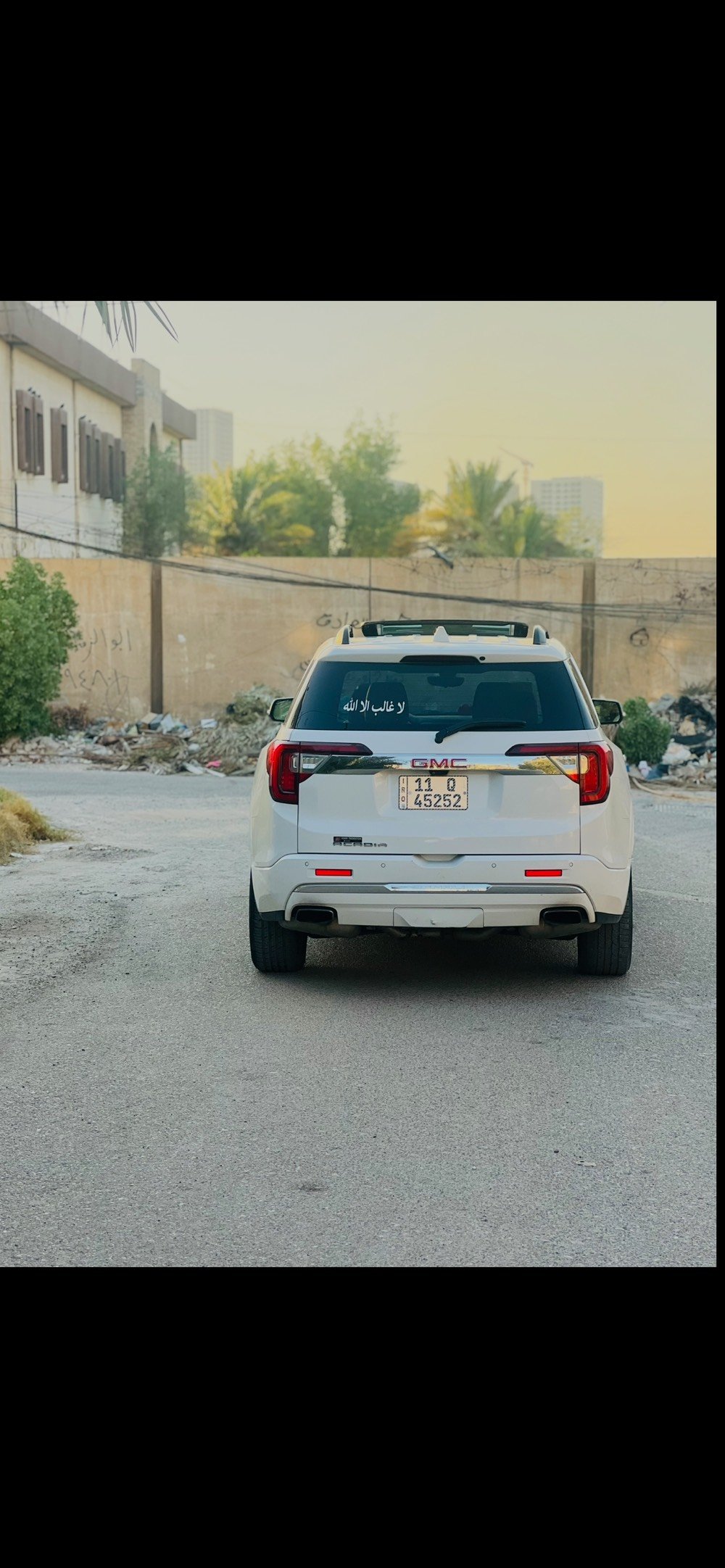 للبيع GMC اكاديه دينيلي ((2021)) مبدل بنيد فقط مواصفات 
داخل ابيض ملكي كشنات منفصل vip كشنات كهرباء ⚡️صندوق كهرباء ⚡️(5) كامرات سايد بريك بصمه مرقمه بغداد بسمي السعر ((220)) بيه مجال عنوان بغداد زعفرانيه الاتصال ((***********))⚔️🔥 بيع فقط
شنو ممشاها بالضبط كم كيلومتر؟: 
123
المكينة والجير أصليّات لو بيها تبديل غير البنيد؟ وإذا بيها شغل/صبغ شنو الموجود بالضبط؟: 
كير مكينه لغد كفاله بس شاصي الجف البلوجه بي ضربه خفيفه 
السيارة فل ستاندرد دينيلي لو بيها إضافات/نواقص ثانية لازم يعرفها المشتري؟: 
سياره فول 1/1 الاخير دنيلي اعلى مواصفات 
إنتَ من أي منطقة ببغداد بالضبط؟ وهل السعر ثابت لو بيه مجال بسيط؟: 
عنوان بغداد الزعفرانيه السعر 220 وبيه مجال 
