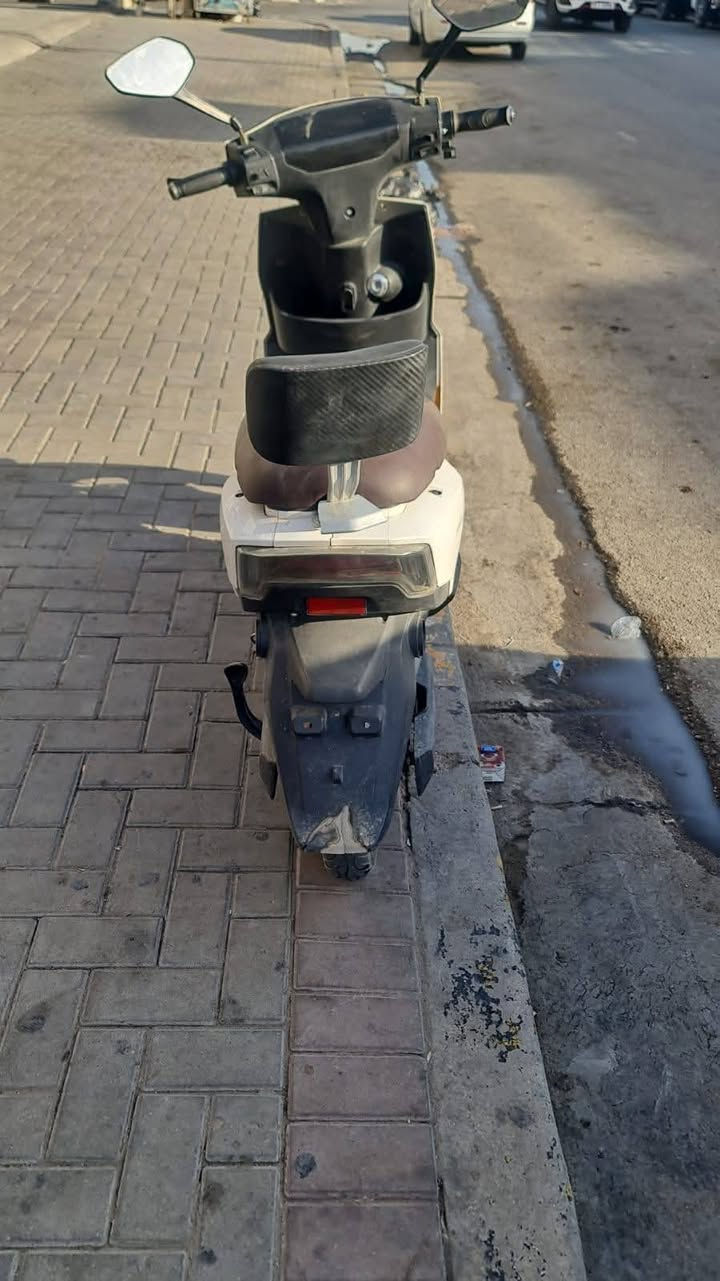 دراجه شحن للبيع مكان سيديه السعر400وبيها مجال ***********
@
