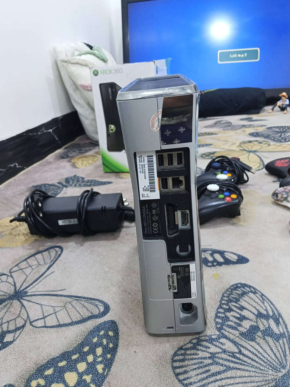 السلام عليكم
بلي إكس بوكس360مهكر للبيع مع ملحقات كفرات جوستك 2بلي نضيف جدا رايده 160وبيه مجال بسيط للشراي للتواصل ***********
