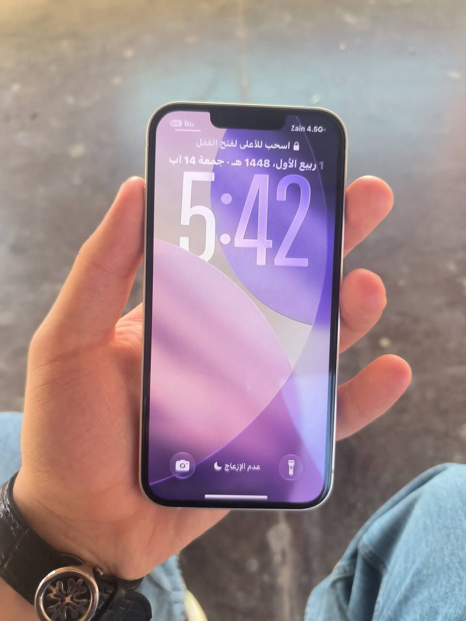 ايفون 13 عادي لون ابيض.
تك سيم كارد مساحة 128GB .
بطارية ممرفوع ولا مبدل عمر البطارية 91.
جهاز جديد شرط اصلي نضيف مامرفوع يجي وي الكارتون والكيبل .
جهاز حيل نضيف قبل شهر خلص ضمان abm تجي تفحص بيدك .
سعر 460 وبيه مجال قليل.
رقم واتساب للتواصل: ***********
