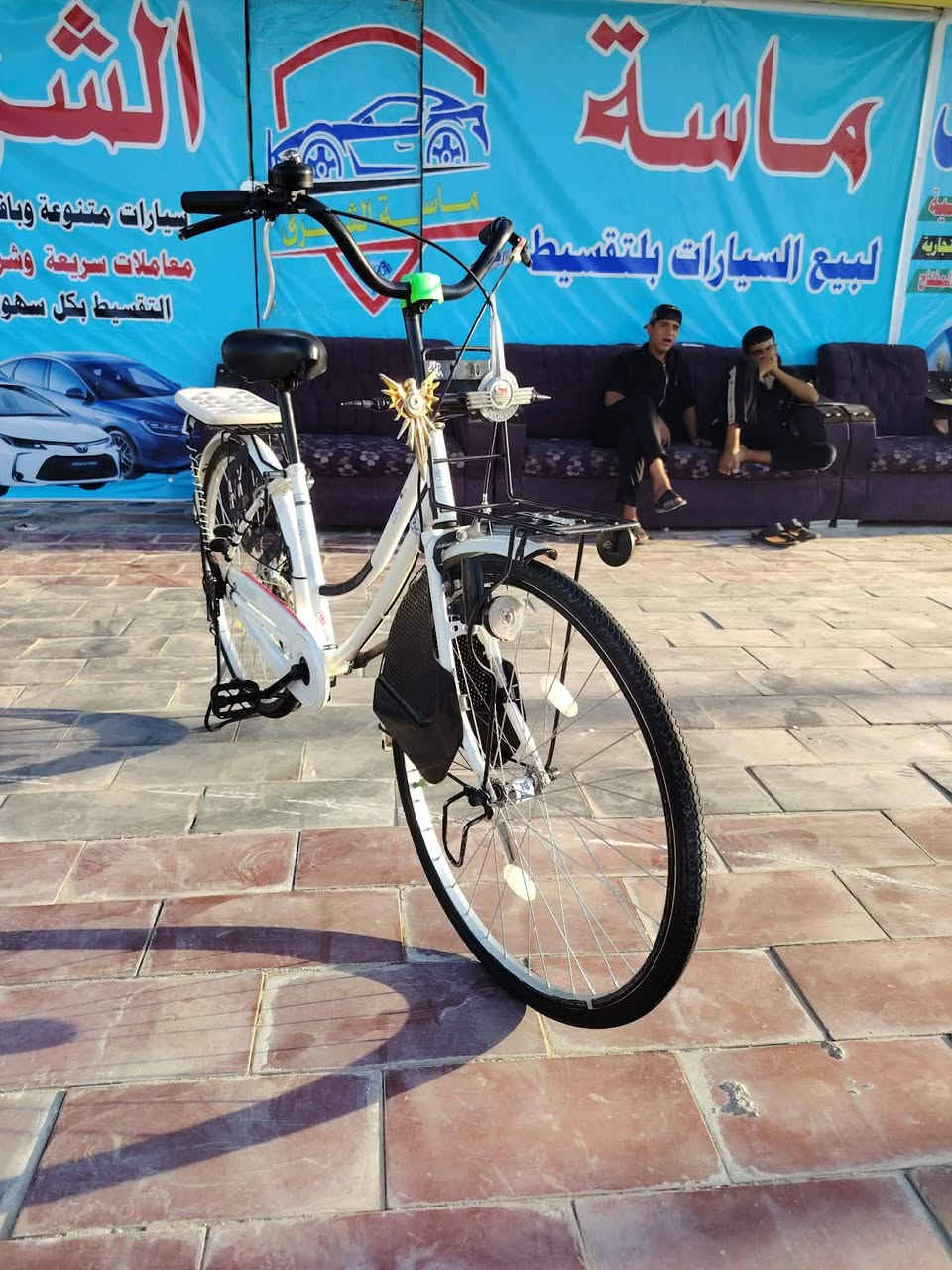 سلام عليكم بيسكل البيع مديل 2021ياباني اصلي اوراق منفيس  بيسكل جديد نضفه100/100 البيسكل مختم كله وشركته بيدي الصله مكان كربلاء طوريج السعر 210مع الغراض البي والمو شراي لا تعبني رقم الجهاز ***********

