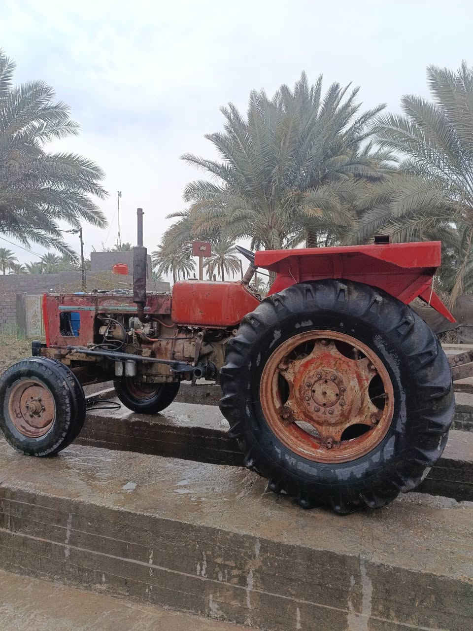 السلام عليكم عنتر71للبيع بدون مكفولة مكينة جاهزة مابيه اي نقص باتري سلف جدد باور جديد  وراه سويتر جديد وعربانة سكندرية وخرماشة ومعدلان مكانه بابل القاسم ***********

