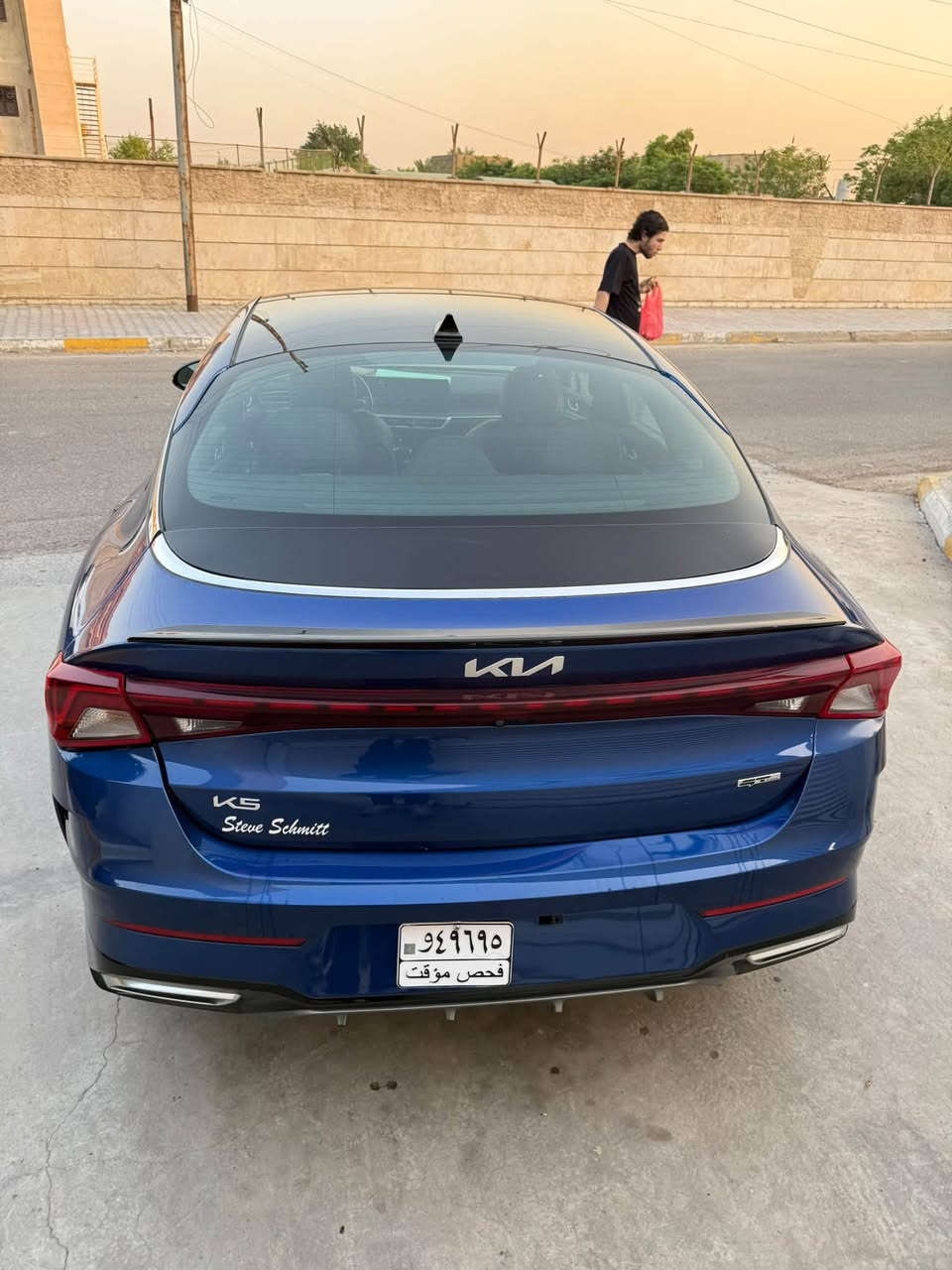 السلام عليكم  K5 2024
وارد امريكي
بدون ارقام دخول جديد منفيس بسمي 
محرك 2500 GDI 
تبديل جاملغ فقط بدون دواخل 
مواصفات اكس لاين فول للخير 
سعر 145
العنوان بغداد الزعفراني 
الاتصال ***********
