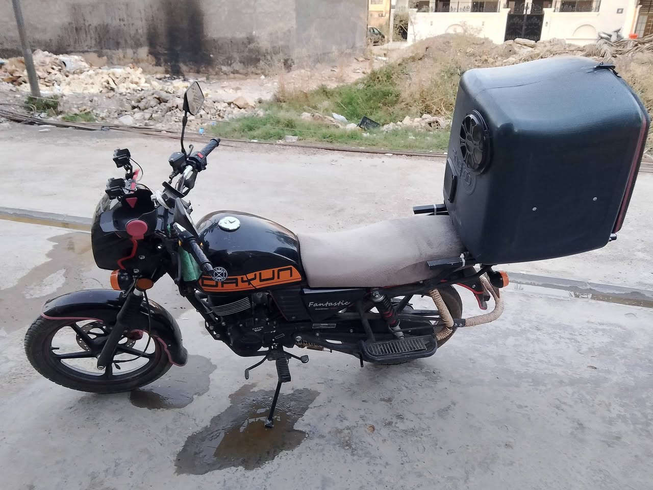 سلام عليكم 
البيع مرقم كامل دايوان صار ٦ شهر من ماخذهه زيروه 
هزاز ما بيهه بعدهي بسم شركه يعني تتحول بسمك كبل رقم
سلمانيه ضمان تحويل لي حاب يشتري يتواصل وياي 
***********
