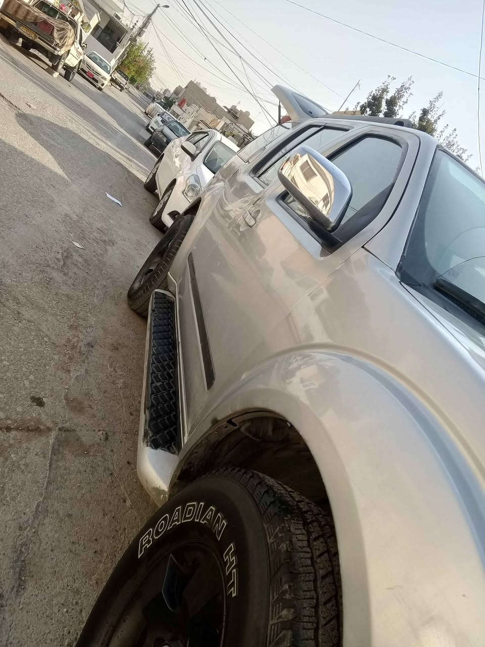نیسان پاسفاندەر 4×4 2006
فول مواصفات ناو زةرد و كرئمي 
nissan pasfander 2006
خلیجی
گێڕ تۆماتیک
دعامي لؤ دعامي همووي بشرت 
v6
4×4 of rowd
دەبل ئەکسل 
گێڕو مەکینەو تەبرید بەشەرت
تەبرید مەرکەزیی 
چوار تایەی نوێی ڵەسەرە
جام کارەبایی
تحدید سورعە
کوشن 3 ریز
شاشه کامیرا
عام نيه به عام دفرؤشم 
غرامەی 75 هەزار
250 هەزار ڕۆشتوە ناو کرێمی زۆر خاوێنە ڵەگەڵ سپێری بیڵادی
نرخی تەنها 72 وەرەقەو مەعامەڵەشی تێدایە
گۆڕینەوەش دەکەم
ژمارەی تەلفون ***********
له هه ولير م أربيل, العراق
