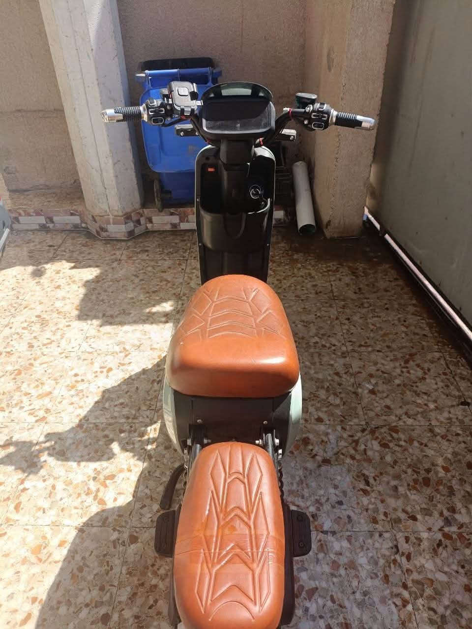 دراجة شحن اخو جديدة ستخدام قليل محافظ عليهة لون مميز بطارية احسن نوعية ٥بطاريات نوعهاR9 سعرها٤٧٥وبيهة مجال بسيط عنوان البصرة كرمة علي الهاتف***********
