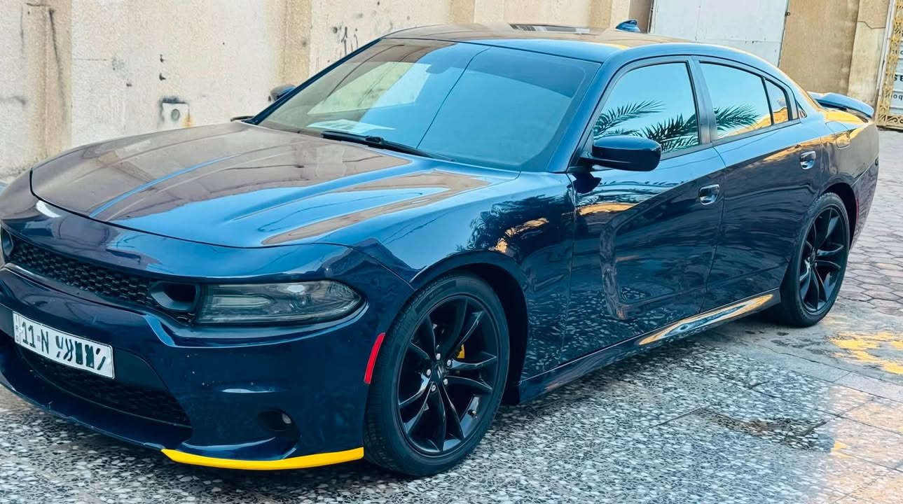 السلام عليكم لاتصال *********** السعر 153 جارجر موديل 2015 اصل رقم بغداد دولي مواصفات SXT توويل كندي بيها جاملغ وبنيد سونار مرفق ماشيه 150 محرك 3600 السيارة حلوه وجاهزة كير ومحرك بحالة جيدة تبريد تدفئه حداديه جيده السعر 153 مكان السياره كربلاء المقدسة
