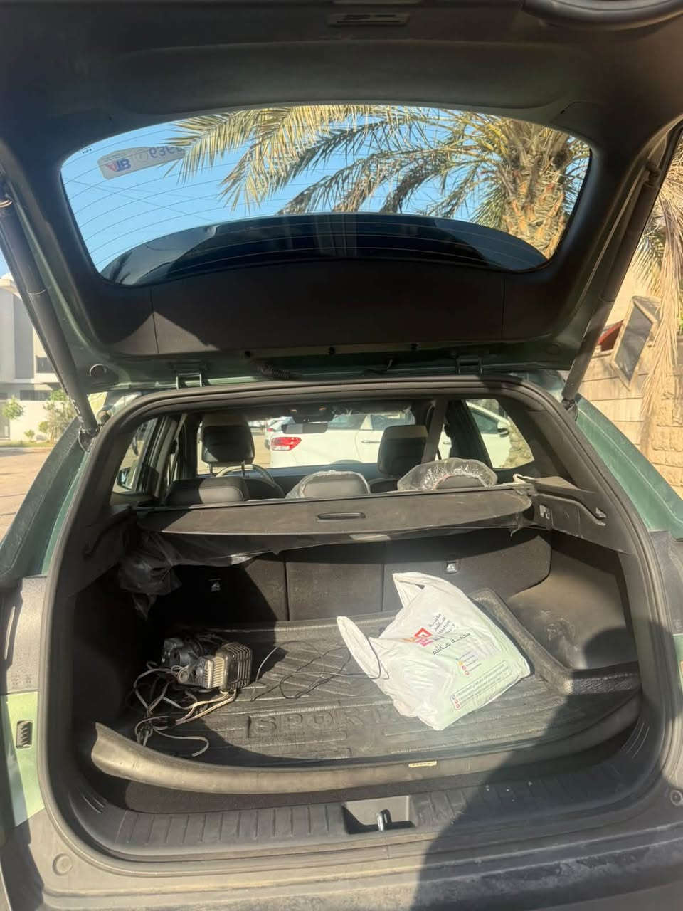 كيا سبورتاج فول مواصفات  ماعده فتحه سقف مري كهرباء صندوق كهرباء جنطه كهرباء ماشيه 16 الف نظيفه جدا السياره اي ملاحظه مابيه للاستفسار 
***********
