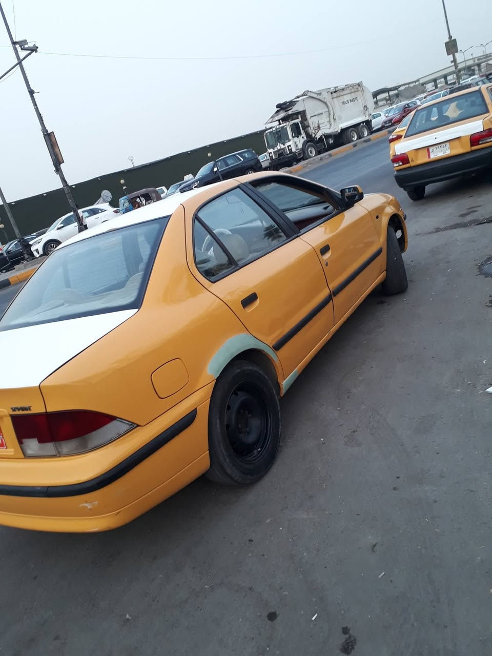 سمند ١١للبيع بيهه كازكيت هيئه عليهه١٥٠
غرامات علينه ابيعهه ع حطتهه ١٥ورقه مكان بغداد ***********
