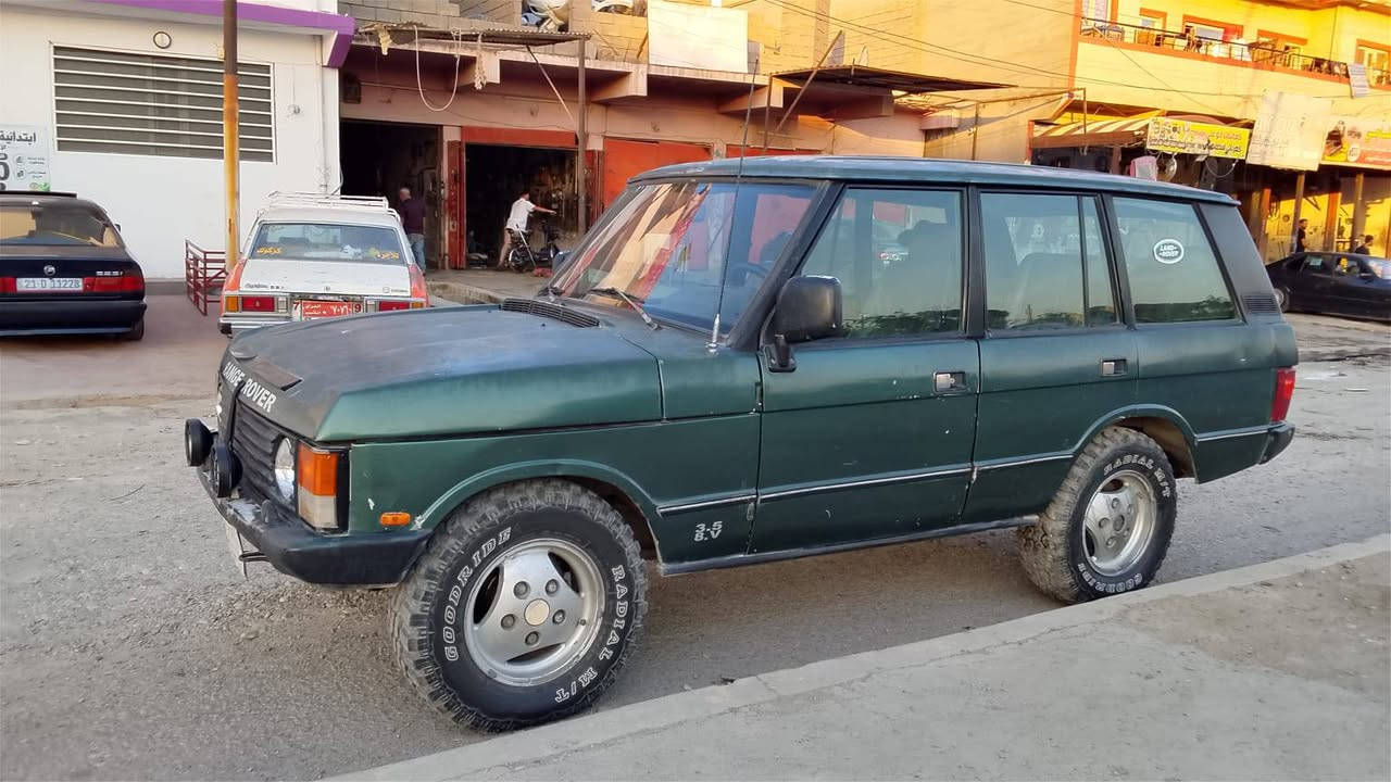 نضيف • ١٩٩١ • بنزين V8
