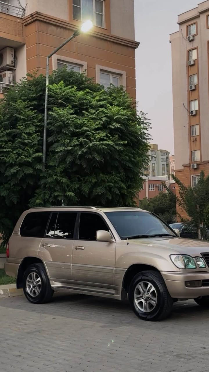ليكسز موديل ٢٠٠٢ فول فول مكينه ٨بستن كير مكينه ده بل ئه كسن ب شه رت ته بريد  ساردو گه رم بشه رت ٣ ريزكوشن كوشن كاره باي  خه زن و هيته ر سلايت  سياره جوبلييس  به رز و نزم ده بيت كاره باي ب شه رت ٤ تايره جديد ده عم و ليدراو و وه ركه راو ب شه رت سياره كه علوجه كه فيلي مالي مه ده ني ده كه م نرخي ٩٨ گه لا كيمكي مجال 
*********** دهوك, العراق
