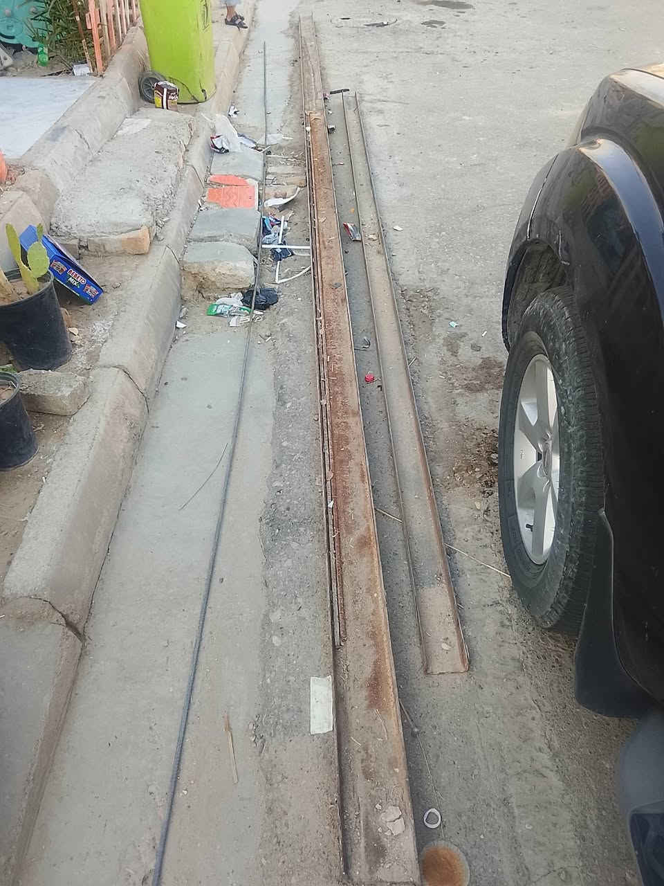 شيلمانة بلجيكية قديمه  للبيع
طولها 7.5 امتار سبع ونص متر 
الرقم ***********
